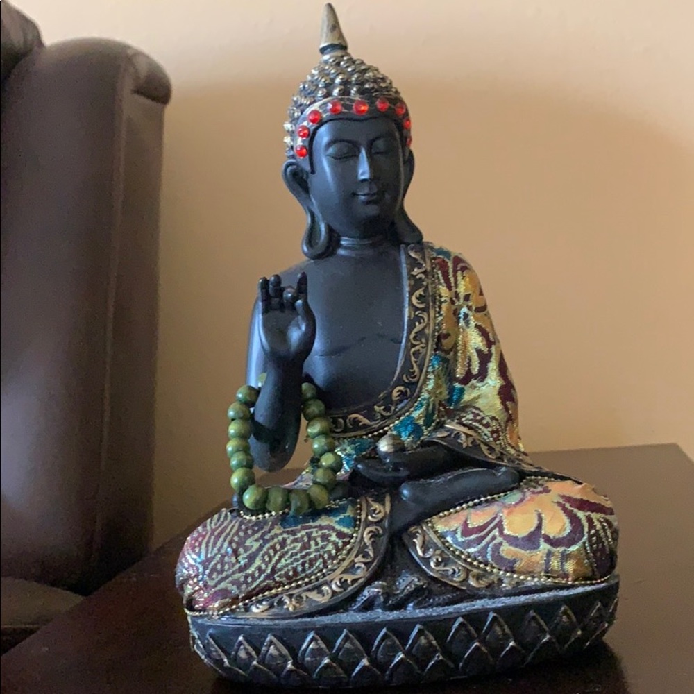 Buddha statute